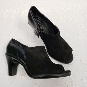 Aerosoles Alliance Black Leather Boots Sz 6